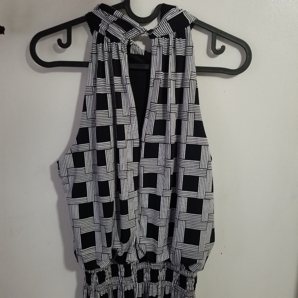 Kate & Lily Sleeveless All Over Print Jumpsuit - Picture 8 of 16